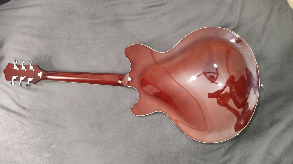 Новая эектро гитара Es 335