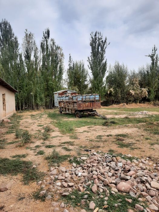 Прицеп пчеловодный. Подробности по телефону. 35 млн. Торг возможен