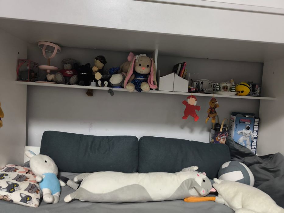 Продам кровать двух яростную