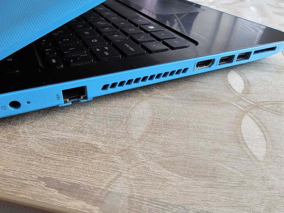 Лаптоп HP Pavilion Notebook - 15-p199na