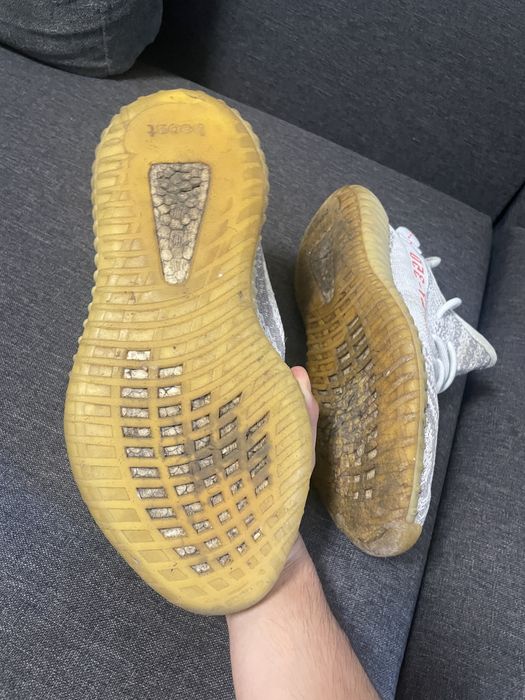 Vand yeezy uri originale