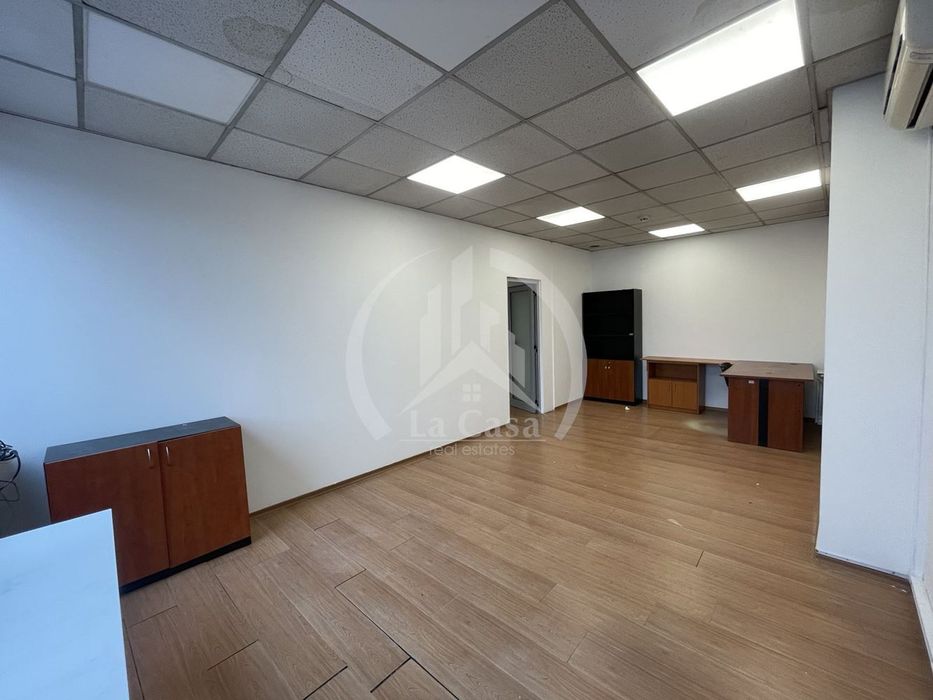 Дава се под наем Офис в София, Дианабад - 150 кв.м за 650 € - Снимка #1