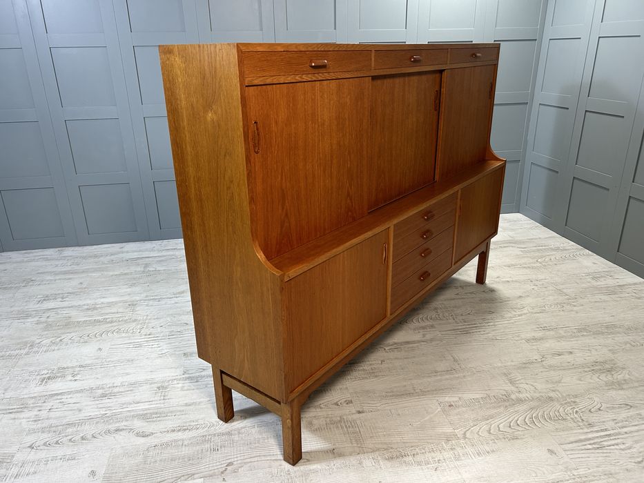 Бюфет от средата на миналия век Д864