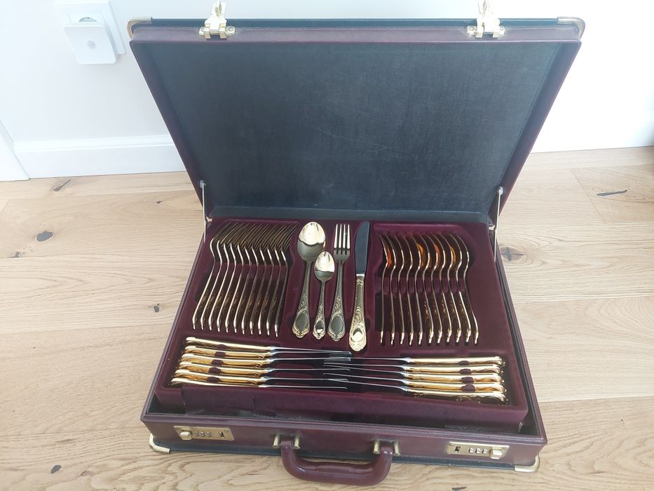 Set tacâmuri 70buc