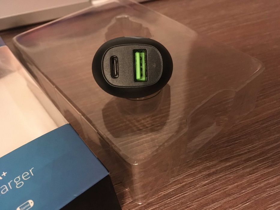 incarcator fast charge usb 3 si C pt. telefoane, tablete la masina 12V