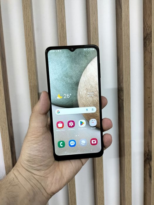 Продам Samsung A12 64gb