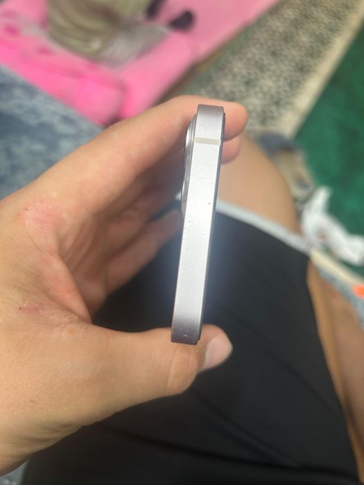 iPhone 13 с гаранти