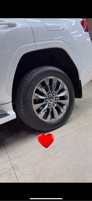 Toyota Land cruser 300