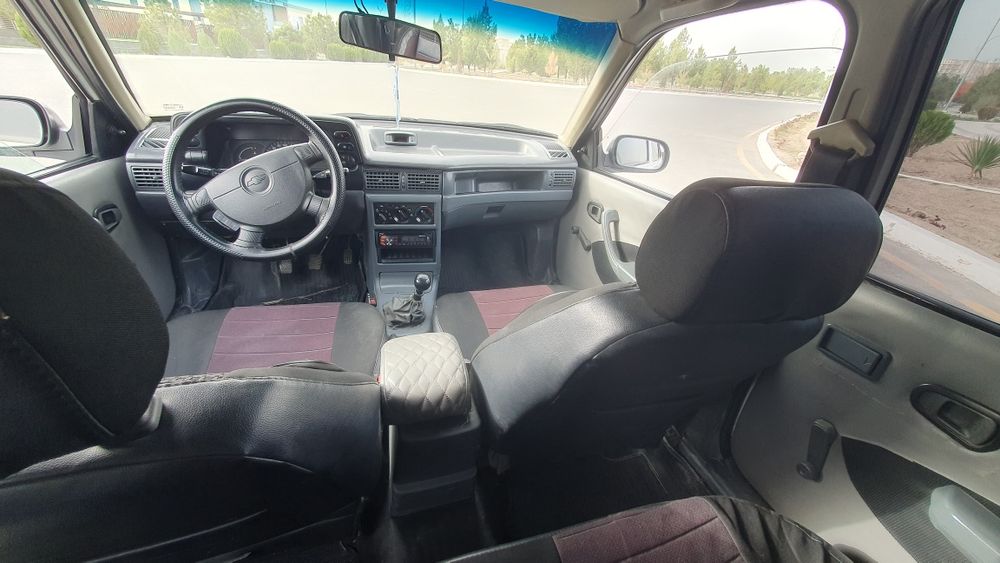 Нексия 1 сотилади