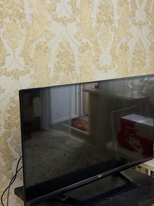 Продам Телевизор LG