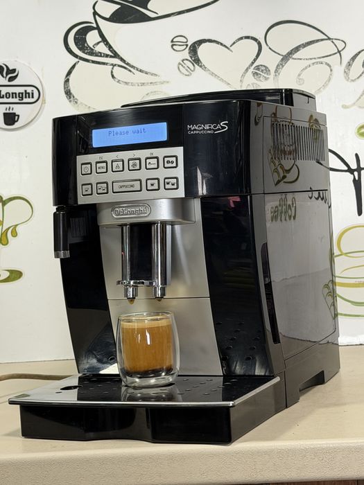 Кафемашина кафе автомат delonghi magnifica S CAPPUCCİNO с гаранция