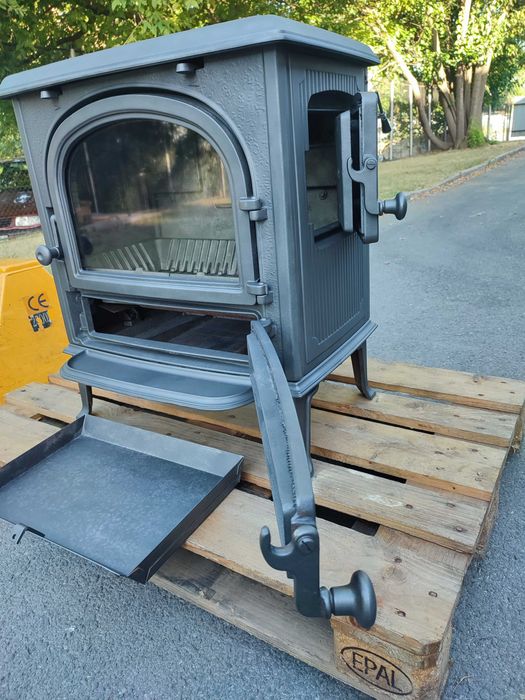 Норвежка чугунена камина Jotul 8 печка на дърва