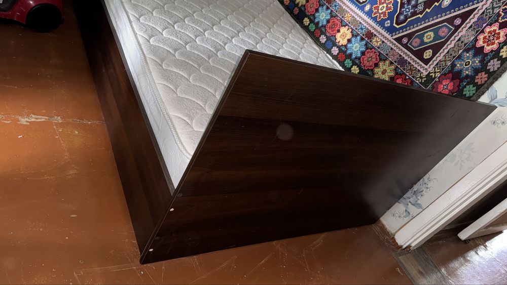 Продам кровать 120*190 (самовывоз)