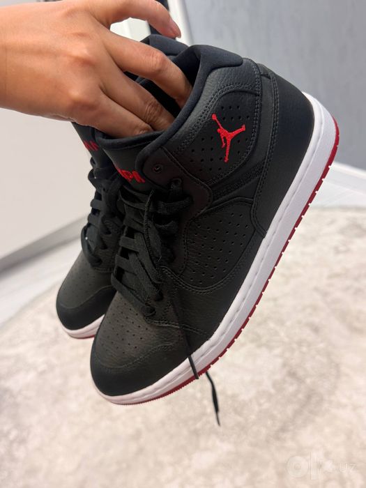 Кроссовки Nike Jordan JUMPMAN “Bred”