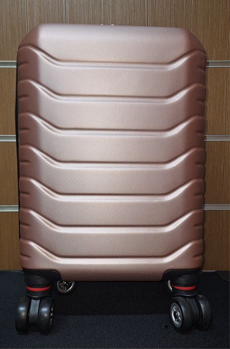 Valiză troler mic,bagaj de mână Wizzair, Ryanair  40x30x20  cm.