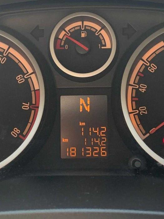 Vând Opel Corsa .