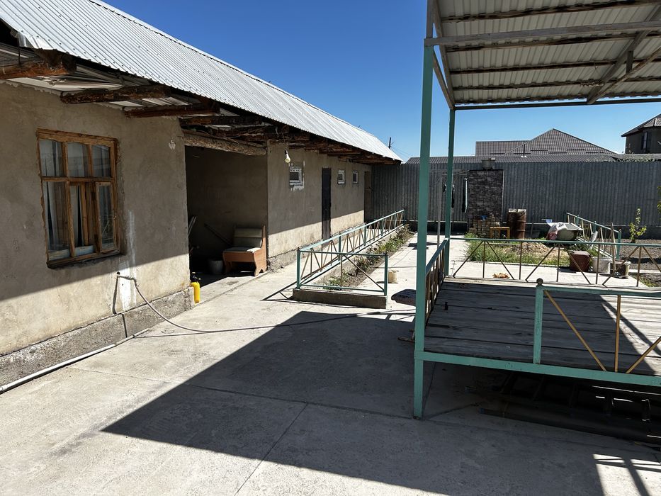 Продается дом на массив Арае