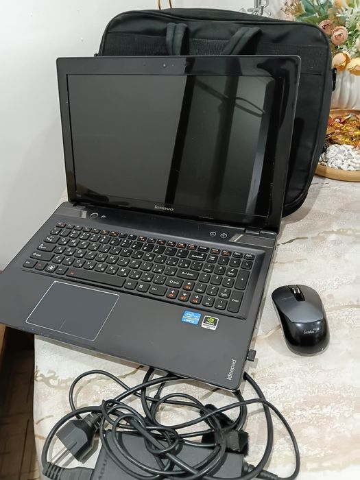 Продам ноутбук в рабочем состоянии