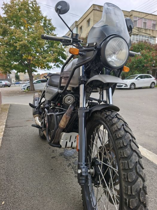Royal Enfield Himalayan 411 2023