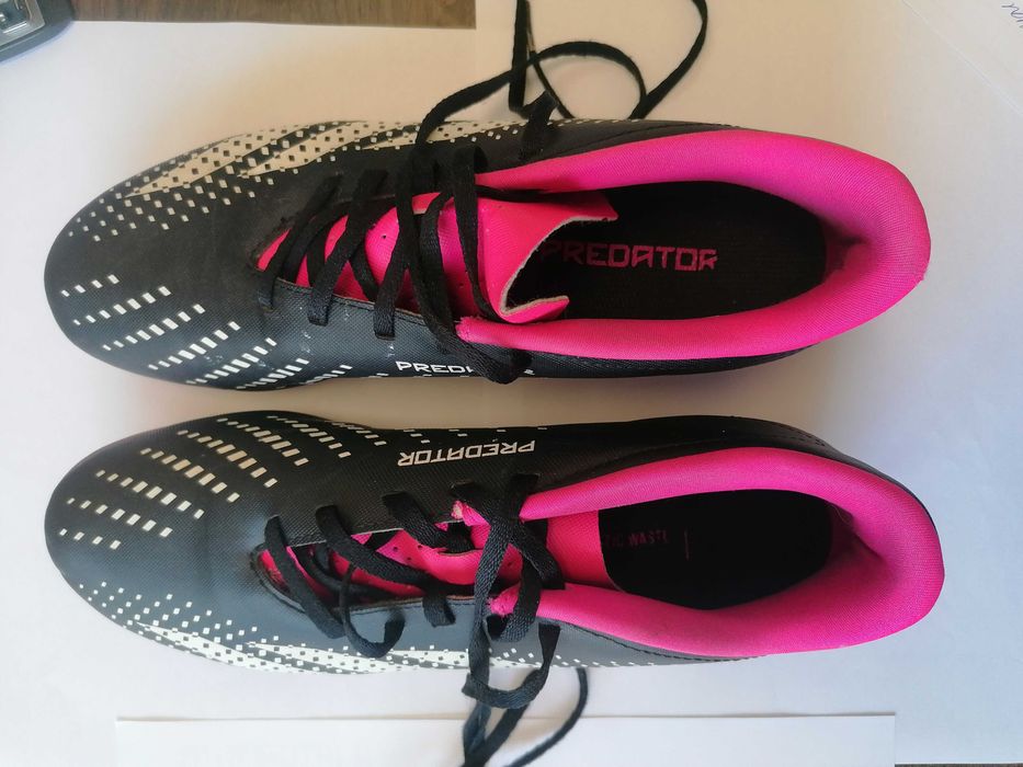 Футболни маратонки