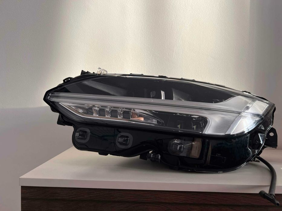 Far stânga Volvo S90 V90 Full LED Original OEM 31655197