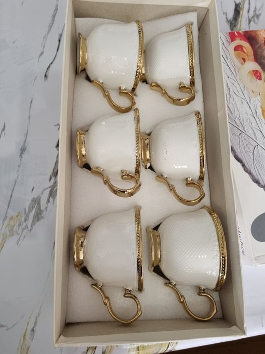 Новые, в коробке. Тарелка