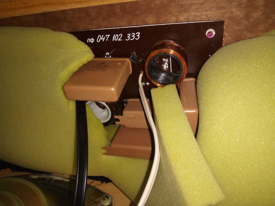 Тонколони правени