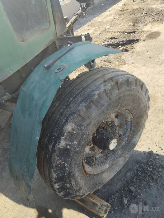 Traktor ttz 80-10 21 milyon lelishiladi