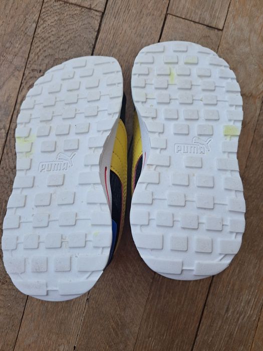 Детски маратонки PUMA за момче 24 номер