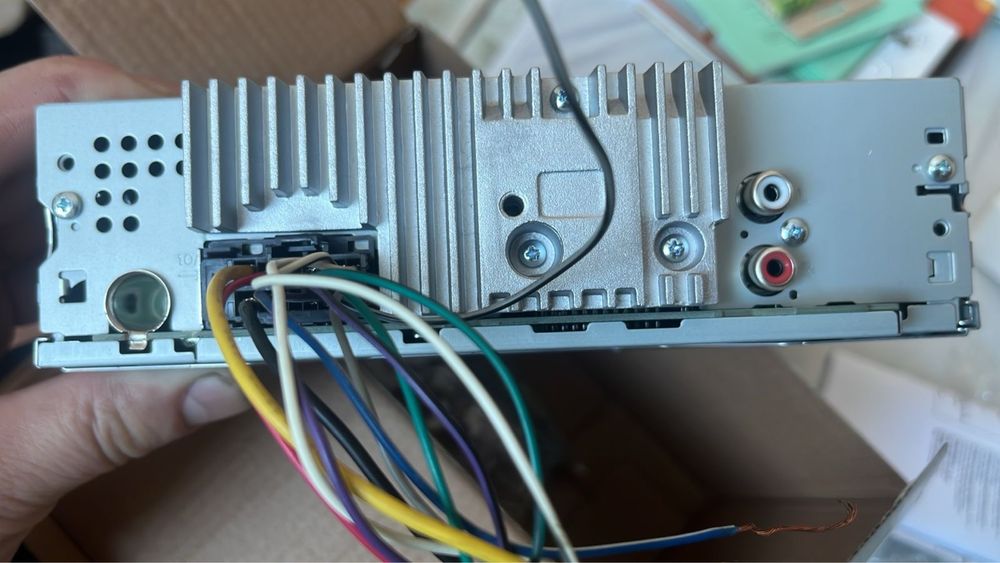 Продам магнитолу пионер