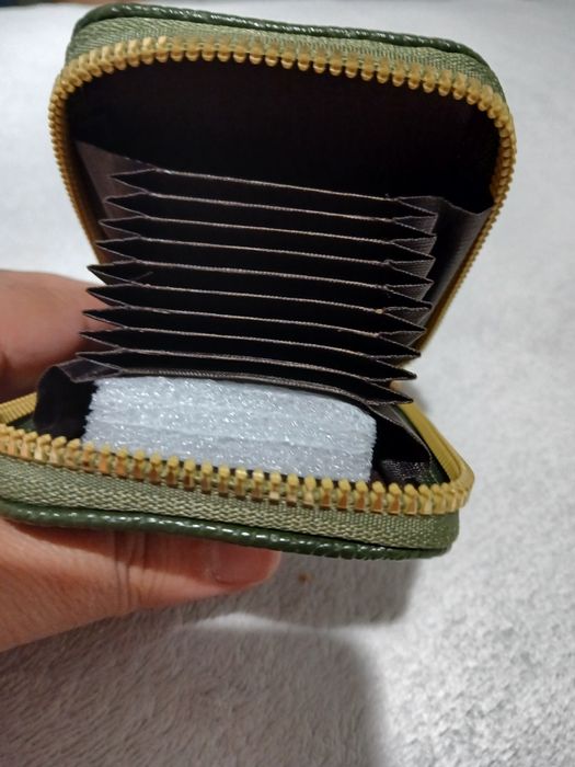 Ново портмоне за карти