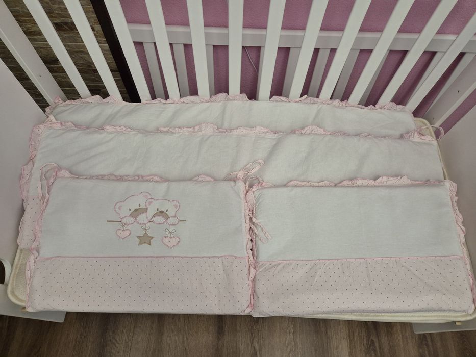 Обиколник за бебешко легло