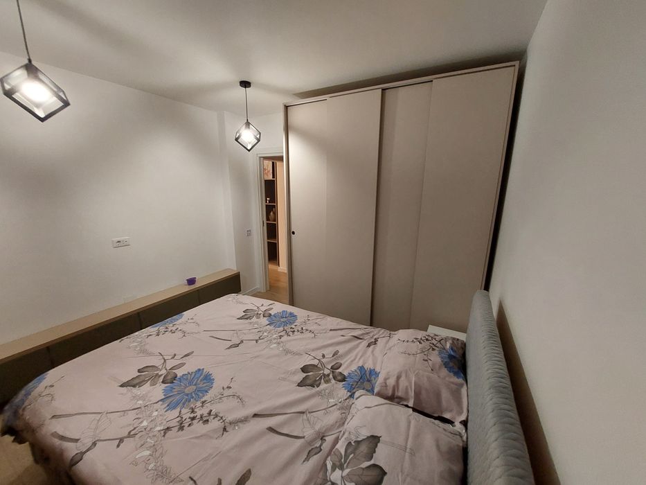 Inchiriez apartament decomandat cu 2 dormitoare in regim hotelier