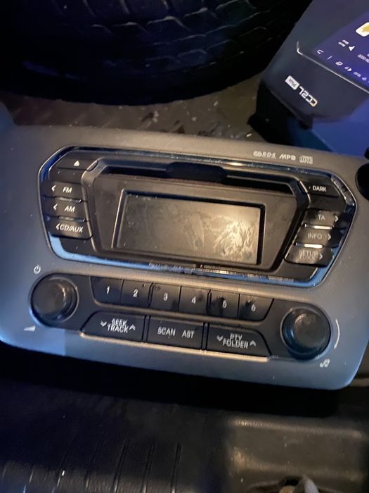 Пррдам магнитолу на киа рио