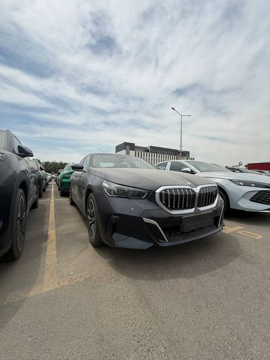 Bmw i5 35L 2025 toza