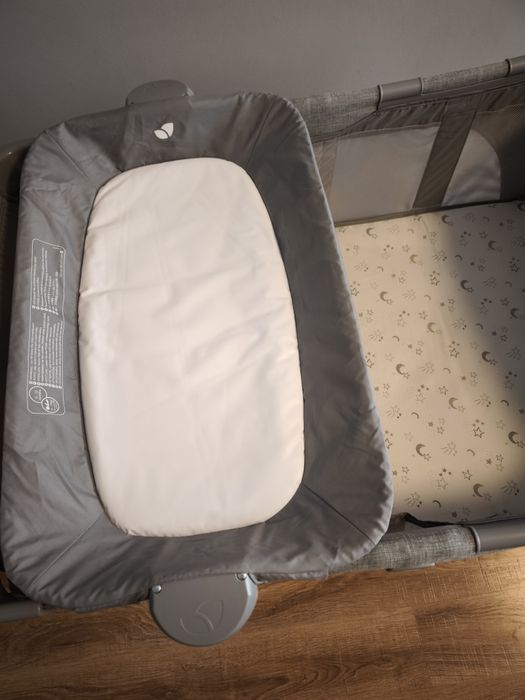 Манеж кроватка Joie с люлькой