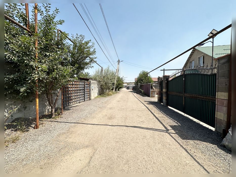 Продам участок с фундаментом в пос. Коксай