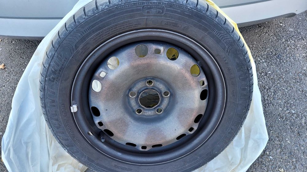 Roți iarna 185/60/R15 si 185/65/R15
