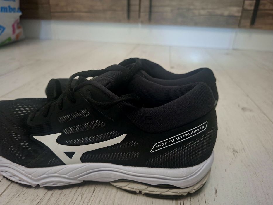 Mizuno wave stream 2-Ориг.маратонки