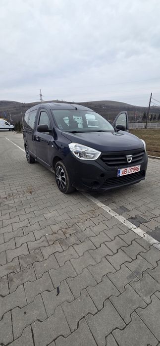 Vand Dacia dokker