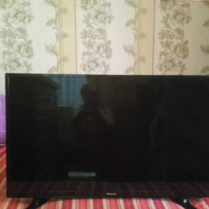продам телевизор Hisense