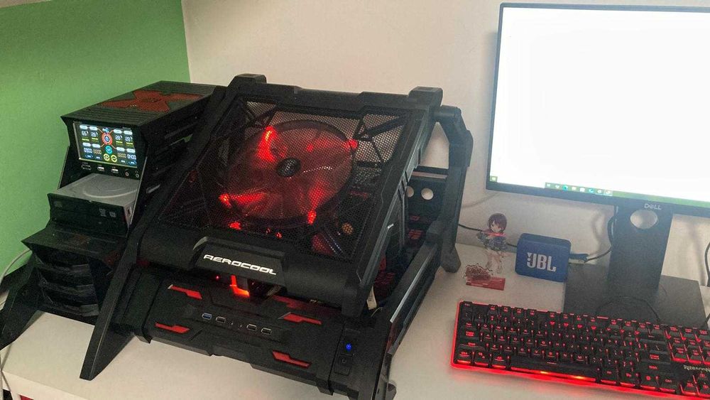 Vand pc unic , Aerocool STRIKE-X AIR