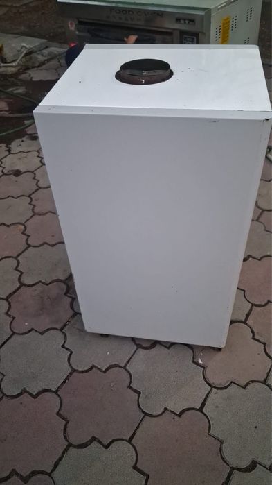 Продам печку лемакс , гозовую напольную