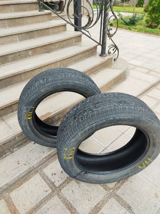 Продам пару шин