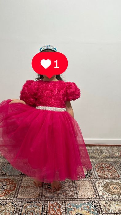 Продам платье для девочки. Новая