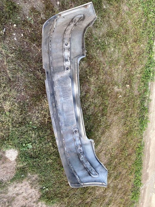 Vând bara spate golf 4