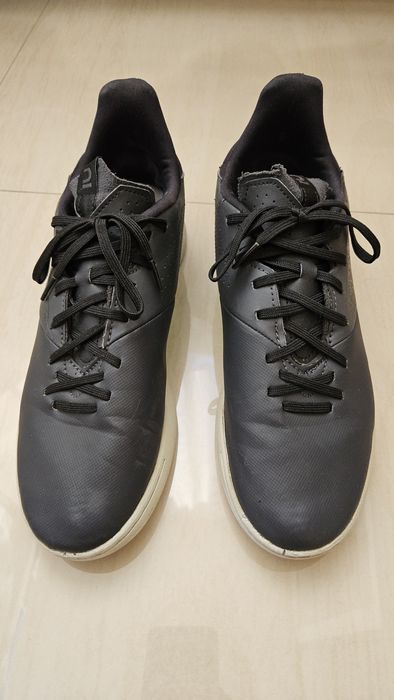 Adidasi fotbal baieti Kipsta marimea 43