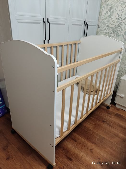 Кроватка детская