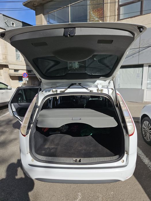 Vând Mașină Ford Focus