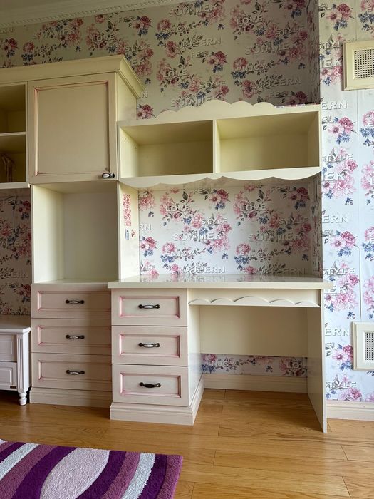 Продам встроеный детский гаарнитур для двух девочек, дерево, б/у